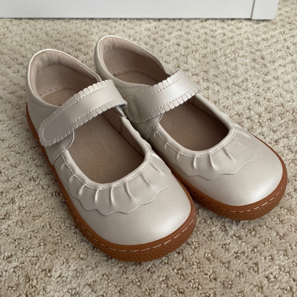 Livie and Luca size 2 Ruche Mary Janes in white pearl color